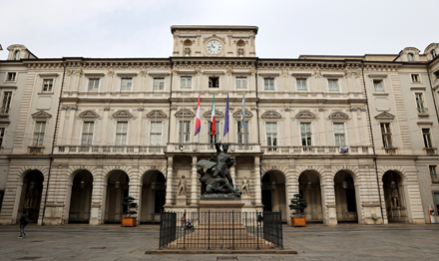 Visuale della facciata di Palazzo civico
